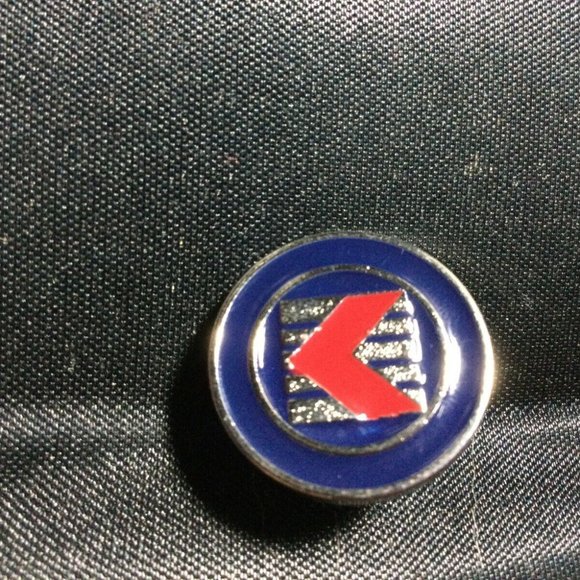 Canadian Airlines Uniform Buttons 11 total 7 large and 4 small Fast US Ship - Picture 4 of 5